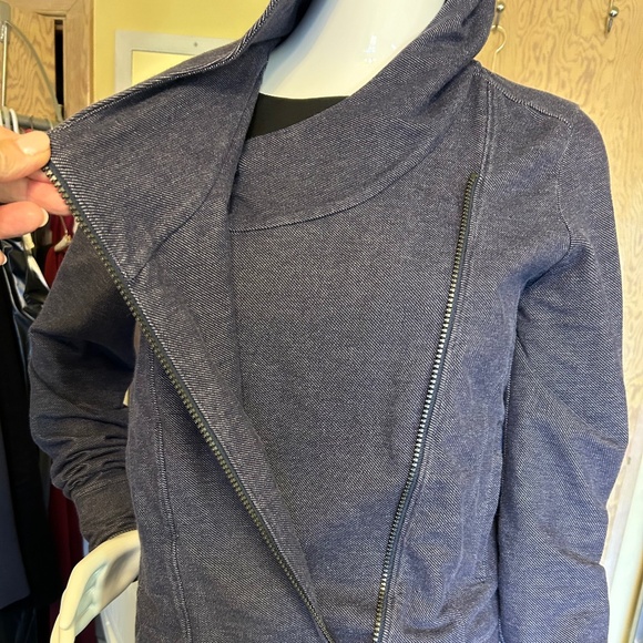 LOLE Jacket,  Offset Full Zipper with Hood - Picture 3 of 8